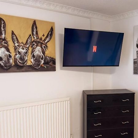 Immaculate 5 Bedroom House Rockingham Esterno foto