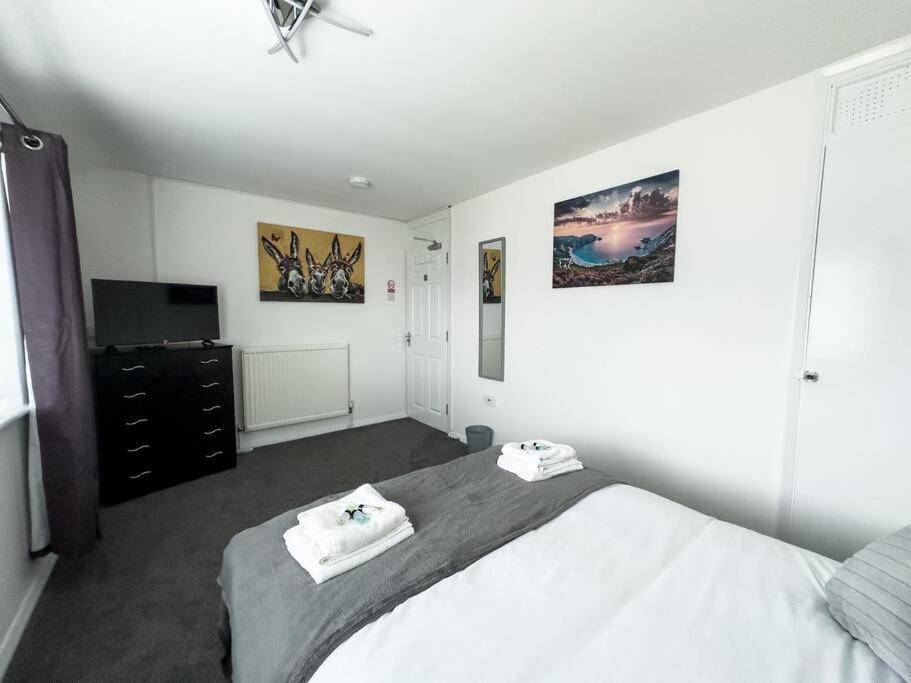 Immaculate 5 Bedroom House Rockingham Esterno foto