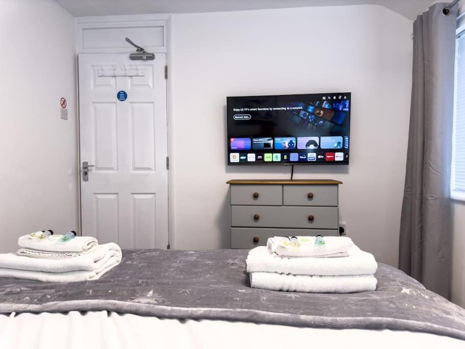 Immaculate 5 Bedroom House Rockingham Esterno foto