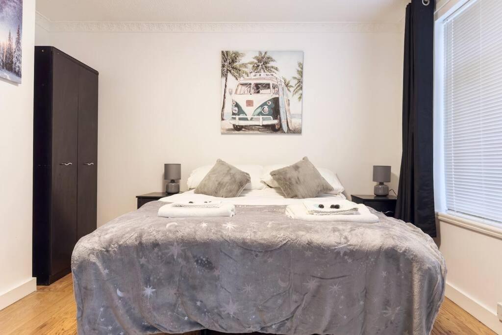 Immaculate 5 Bedroom House Rockingham Esterno foto
