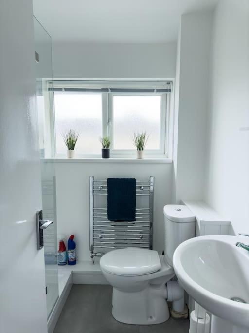 Immaculate 5 Bedroom House Rockingham Esterno foto