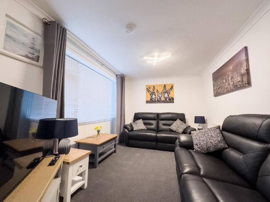 Immaculate 5 Bedroom House Rockingham Esterno foto